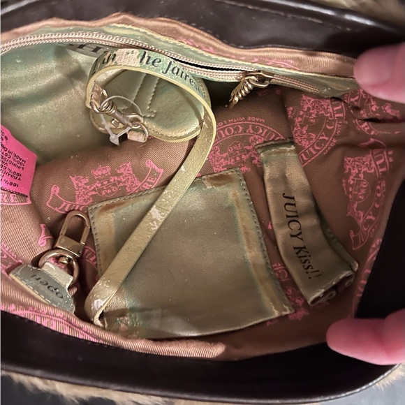 🚫SOLD🚫 Vintage Juicy Couture Fur & Leather Crossbody Messenger Bag - Picture 8 of 8